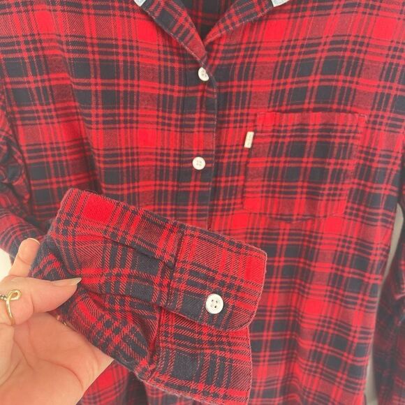 Levi’s flannel shirt top button down plaid red black small - Picture 3 of 10
